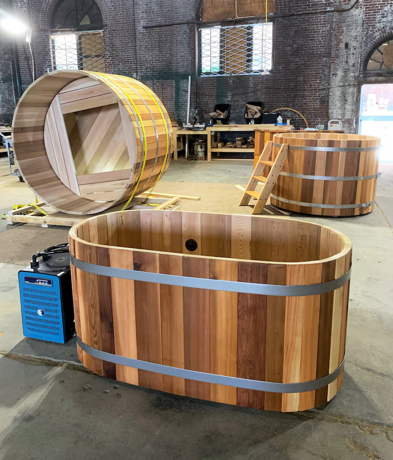 Western Red Cedar Hot Tub!
